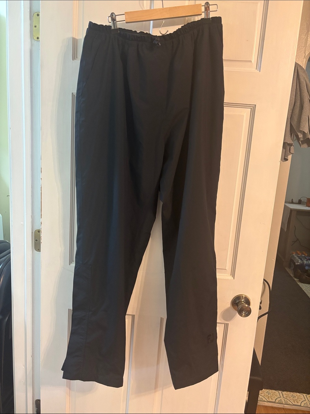 Black Men's Elastic-Waist Joggers